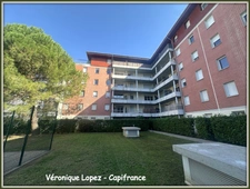 AGEN, appartement T2 avec terrasse, garage individuel et piscine commune