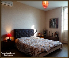 AGEN near the center, beautiful stone house with 7 rooms, veranda, swimming pool, dovecote, large garage on land of 3,951.00 m²