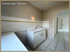AGEN, appartement T2 avec terrasse, garage individuel et piscine commune