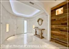 Rare and unique. Agen, 6 km away, prestigious house built in 2018 with 207 m² of living space on a wooded plot of 1698 m². Triple garage.