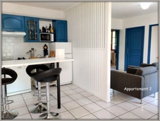 Lectoure, on the outskirts of the village, a property complex of 324 m² of living space, spread over two levels on a plot of over 5,000 m². Ideal for a rental investment!