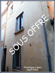 Agen centre, proche de la Mairie et des Jacobins, petit immeuble de 114 m² sur 3 niveaux composé de 3 appartements