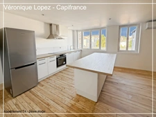 Exclusivité : Agen hyper centre, bel immeuble de caractère en pierre entièrement rénové avec 4 appartements, garage et jardin