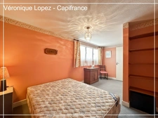 Bon-Encontre, maison située sur les hauteurs, 112 m² habitables, 4 pièces. Grand jardin. Cellier, garage, atelier. 