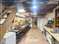 Agen, city center, superb 266 m² stone house, fully renovated, garden, swimming pool, workshop, 5-car garage
