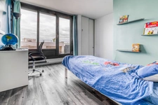 EXCLUSIVE, Christophe Michaudelle Capifrance offers you in MEAUX, 4-room apartment with its 2 terraces (65 m²) - 3 bedrooms - top floor - 1 parking space.