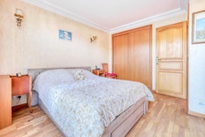 Christophe Michaudelle – CAPIFRANCE vous propose à Meaux : vivable de plain pied - DPE en D - 5 pièces - 155 m² - 3 chambres (4è chambre possible) - 2 pièces d'eau - sous sol total (100m²) - terrasse 