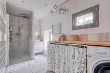 Christophe Michaudelle – CAPIFRANCE vous propose proche de Meaux et de Saint Soupplets: 6 pièces - DPE en C - 141 m² -  3 chambres (dont 1 suite parentale, une 2de possible en RDC) - 3 pièces d'eau - 