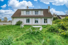 Christophe Michaudelle – EXCLUSIVITE - CAPIFRANCE vous propose proche de Meaux et de Trilport : à Germigny l'Evêque : 5 pièces - 111 m² - double séjour - 3 chambres - 2 pièces d'eau - beau jardin - 1 