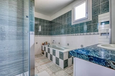 Christophe Michaudelle – CAPIFRANCE - vous propose à JUILLY : maison - 7 pièces - 175 m² - 5 chambres - grandes pièces de vie avec véranda - 2 pièces d'eau - dressing - buanderie - garage et stationne