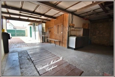 A quelques km de CONGIS TRILPORT, maison - 128 m² - Gare ligne P à pied - 6 pièces - 4 chambres - Grenier aménageable - dressing -  1 grand garage - 1 grand jardin avec abris et accès portail - stati
