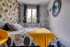 Christophe Michaudelle – CAPIFRANCE vous propose proche de Meaux, à Chauconin Neufmontiers : SOUS SOL TOTAL 90 m² - 6 pièces - 112 m² -  4 chambres (5ème possible) - 1 grand bureau - 2 pièces d'eau - 