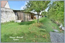A quelques km de CONGIS TRILPORT, maison - 128 m² - Gare ligne P à pied - 6 pièces - 4 chambres - Grenier aménageable - dressing -  1 grand garage - 1 grand jardin avec abris et accès portail - stati