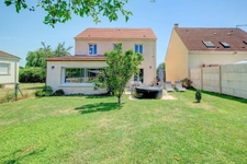 EXCLUSIVITE - Christophe Michaudelle – CAPIFRANCE vous propose proche de Meaux et de Saint Soupplets à Trocy en Multien DPE en A - 2016 - 6 pièces - 115 m² - 3 chambres (dont 1 suite parentale, une 4è