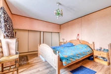 Christophe Michaudelle – EXCLUSIVITE - CAPIFRANCE vous propose proche de Meaux et Saint Soupplets : 260 m² - ZONE UA - 10 pièces - 5 chambres - pièces d'eau - beau jardin plat et clos avec nombreux 