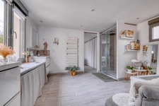 Christophe Michaudelle – CAPIFRANCE vous propose proche de Meaux et de Saint Soupplets: 6 pièces - DPE en C - 141 m² -  3 chambres (dont 1 suite parentale, une 2de possible en RDC) - 3 pièces d'eau - 