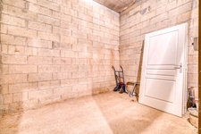 Christophe Michaudelle Capifrance, EXCLUSIVITÉ, vous propose au cœur de MEAUX, au pied de la cathédrale, appartement avec beaucoup de charme 4 pièces 80 m² avec sa terrasse, sa place de stationnement 