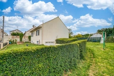 Christophe Michaudelle – CAPIFRANCE - vous propose proche de Meaux et de Saint Soupplets : maison indépendante - 4 pièces - 115 m² - 3 chambres (dont 1 suite parentale) - 2 pièces d'eau - beau jardin 