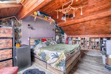 Christophe Michaudelle – EXCLUSIVITE - CAPIFRANCE vous propose proche de Meaux, à Chambry : Propriété 260 m² - ZONE UA - 10 pièces - 5 chambres - pièces d'eau - beau jardin plat et clos avec nombreux 