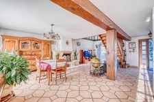 Christophe Michaudelle – CAPIFRANCE vous propose à Meaux : vivable de plain pied - DPE en D - 5 pièces - 155 m² - 3 chambres (4è chambre possible) - 2 pièces d'eau - sous sol total (100m²) - terrasse 