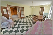 A quelques km de CONGIS TRILPORT, maison - 128 m² - Gare ligne P à pied - 6 pièces - 4 chambres - Grenier aménageable - dressing -  1 grand garage - 1 grand jardin avec abris et accès portail - stati