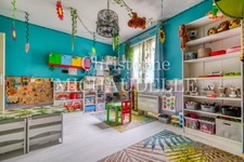 Christophe Michaudelle – CAPIFRANCE vous propose proche de Meaux, à Chauconin Neufmontiers : SOUS SOL TOTAL 90 m² - 6 pièces - 112 m² -  4 chambres (5ème possible) - 1 grand bureau - 2 pièces d'eau - 