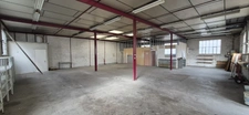 Local professionnel / hangar / entrepôt à vendre à CEBAZAT (63) !