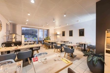 Murs d'un hôtel à vendre à PONTAUMUR (63)