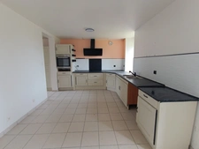 🏡 Maison familiale – Centre bourg de Laz – 108 m² habitables + potentiel - Visite virtuelle