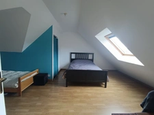 Maison familiale avec 4 chambres, jardin et vue dégagée – Edern (29)