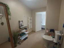 Saint-Ouen (93400) – T2 de 40 m² (résidence services), meublé, PMR, DPE B, balcon – 5e/6