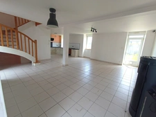 🏡 Maison familiale – Centre bourg de Laz – 108 m² habitables + potentiel - Visite virtuelle
