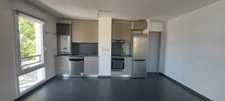 🏡 [COUP DE COEUR À AUBAGNE] – T2 52 m² - L’art de vivre entre confort, modernité et douceur provençale.