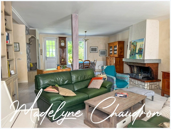 Bouray-sur-Juine centre (91)  – Maison de charme 170 m² + jardin clos sans vis-à-vis - 5/6 chambres