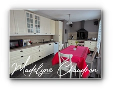 BOURAY-SUR-JUINE – Maison familiale rénovée de 123 m² habitables – 170 m² utiles – 4 chambres – Vie de plain-pied – DPE C