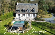 PROPRIETE 7 PIECES -  277m² - JANVILLE SUR JUINE
