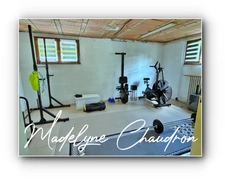 BOURAY-SUR-JUINE – Maison familiale de 120 m² – Terrain de 900 m² – Piscine – Jacuzzi – Sous-sol total – Aucun travaux