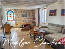 Maison ancienne rénovée avec jardin et dépendances – Centre de Cerny