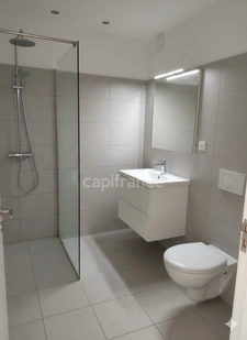 29 000 € FAI – Maison + 4500 m² de terrain à deux pas de l’Abbaye de Pontigny (89) – Opportunité rare !