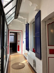 Maison de caractère du XIIIᵉ siècle – Cour intérieure, lumière et fort potentiel au cœur de Saint-Affrique
