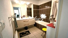 T3 lumineux avec balcon – Dernier étage avec ascenseur – Vue colline – Châteauneuf-les-Martigues