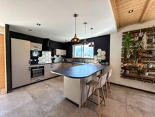 À vendre – Maison de 94,39 m² avec terrasse, jardin et vue sur les chaînes de montagnes à Thyez (74)