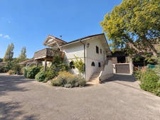 À vendre – Propriété avec maison, installations équestres et piscine à Massongy (74)