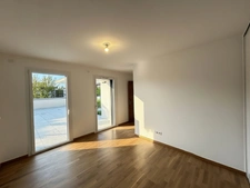 À vendre – Appartement T4 en attique de 100,20 m² avec vaste terrasse de 125,90 m² à La Roche-sur-Foron (74)