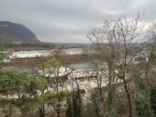 À vendre – Appartement T4 attique traversant de 106,15 m² avec terrasses et vue dégagée à Annemasse (74)