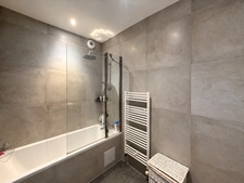 À vendre – Appartement T4 au dernier étage avec terrasse à Gaillard (74)