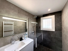À vendre – Belle maison T5 de 138 m² utiles sur un terrain de 1 035 m² avec piscine à Ayse (74)