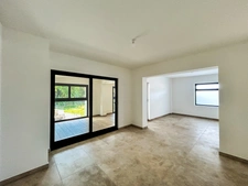 À vendre – Appartement T4 duplex traversant de charme dans une ancienne bâtisse rénovée à Viuz-en-Sallaz