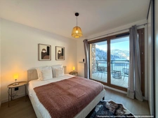 À vendre – Magnifique appartement T4 en duplex de 110,76 m² habitables (127 m² au sol), situé au dernier étage, au cœur du village de Châtel (74)