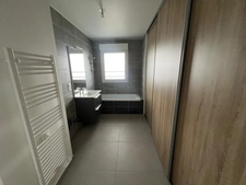 À vendre – Appartement T4 attique traversant de 106,15 m² avec terrasses et vue dégagée à Annemasse (74)